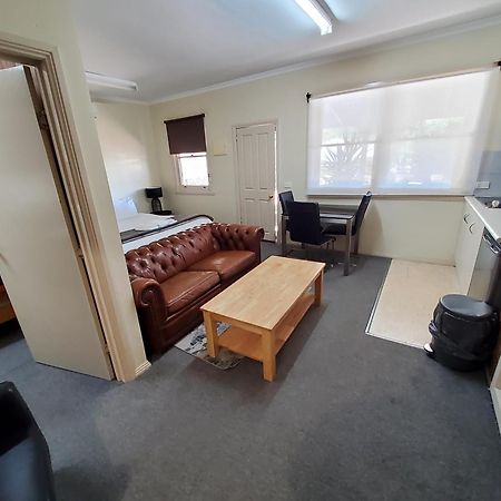 Coach House Inn Bright Eksteriør bilde