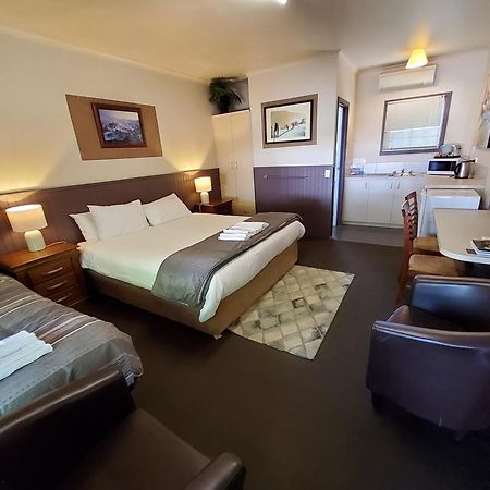 Coach House Inn Bright Eksteriør bilde